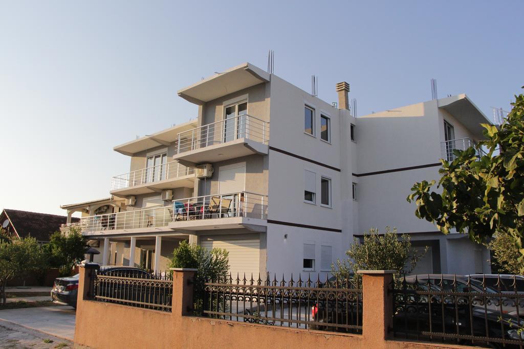 Apartments California Ulcinj Kültér fotó
